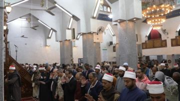 محافظ أسوان يشهد احتفالية الأوقاف بذكرى ليلة الإسراء والمعراج بمسجد الحاج حسن..شاهد محافظ أسوان يشهد احتفالية الأوقاف بذكرى ليلة الإسراء والمعراج بمسجد الحاج حسن..شاهد