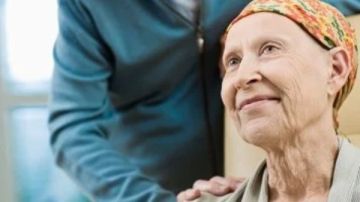 احترس .. هذه الأطعمة تزيد خطر الإصابة بالسرطان وتحذير خاص بعد سن الخمسين