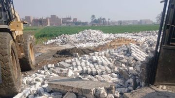 استرداد 9 أفدنة خلال إزالة 47 حالة تعدي في أسيوط