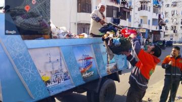 جهود ميدانية مستمرة لرفع كفاءة منظومة النظافة العامة بضواحي بورسعيد شاهد