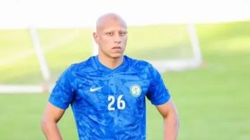 عمرو الجزار يخضع للكشف الطبي استعدادا للانضمام لـ الأهلي عمرو الجزار يخضع للكشف الطبي استعدادا للانضمام لـ الأهلي