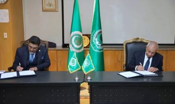 الأكاديمية العربية توقع مذكرة تفاهم مع جامعة الجزيرة الذكية لدعم التعليم الإلكتروني