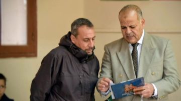 بورسعيد الغرباوي يتابع انتظام امتحانات صفوف النقل في أول أيامها بمدارس إدارة الزهور