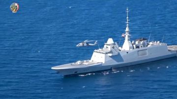 حصن عائم في الشرق الأوسط.. الإعلام العبري يواصل التحذير من فرقاطات مصر الخفية