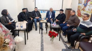 رئيس الشروق يزور كنائس المدينة لتقديم التهنئة بعيد الميلاد المجيد.. صور