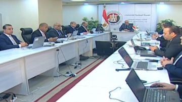 رئيس لجنة متابعة الانتخابات بأسيوط: الإعادة تجرى فى 353 لجنة فرعية وتأخر ديروط 45 دقيقة