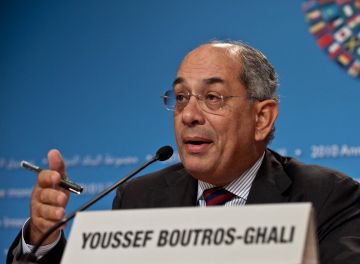 عقلية محترمة ..علاء مبارك يعلق على تصريح ليوسف بطرس غالي حول مقترح مقايضة الديون بأصول الدولة عقلية محترمة ..علاء مبارك يعلق على تصريح ليوسف بطرس غالي حول مقترح مقايضة الديون بأصول الدولة