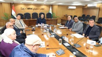 نائب محافظ الجيزة يتابع مشروعات الصرف الصحي بقرى كرداسة والصف وأطفيح