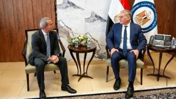 وزير البترول يتابع مع مسئولي إيني الإيطالية خطط زيادة الإنتاج وحفر آبار جديدة