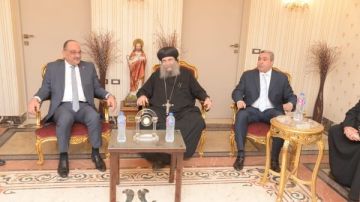 الأنبا يؤانس يستقبل قيادات أمن أسيوط للتهنئة بعيد الميلاد صور الأنبا يؤانس يستقبل قيادات أمن أسيوط للتهنئة بعيد الميلاد صور