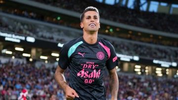 برشلونة يعلن اجتياز كانسيلو الفحص الطبي والإعلان الرسمي قريبا