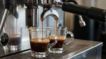 دراسة : فنجان القهوة أكثر فاعلية في ضبط سكر الدم دراسة : فنجان القهوة أكثر فاعلية في ضبط سكر الدم