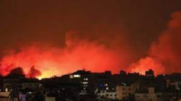 قوات الاحتلال تلقي عبوات متفجرة على مبنى في بلدة بليدا جنوب لبنان قوات الاحتلال تلقي عبوات متفجرة على مبنى في بلدة بليدا جنوب لبنان