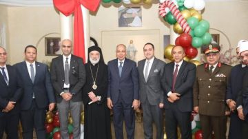محافظ المنيا يواصل جولاته لتهنئة الشعب بعيد الميلاد المجيد