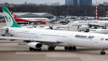 الطيران المدني الإيراني ينفي شائعات إغلاق المجال الجوي للبلاد