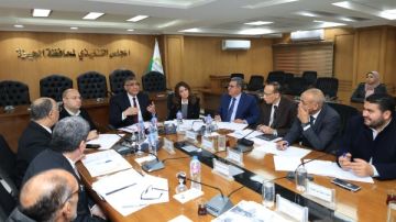 محافظ الجيزة يترأس اجتماع اللجنة العليا للإعلانات لبحث تنظيم المنظومة وتعظيم الموارد محافظ الجيزة يترأس اجتماع اللجنة العليا للإعلانات لبحث تنظيم المنظومة وتعظيم الموارد