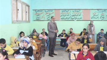 وكيل أول تعليم الجيزة يتفقد لجان امتحانات نصف العام 2026