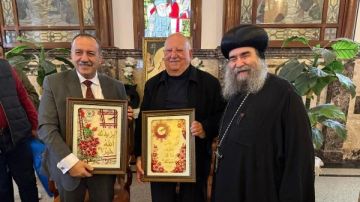 الأنبا يوأنس يستقبل محافظ أسيوط ورجل الأعمال منير غبور خلال زيارة دير العذراء بدرنكة الأنبا يوأنس يستقبل محافظ أسيوط ورجل الأعمال منير غبور خلال زيارة دير العذراء بدرنكة