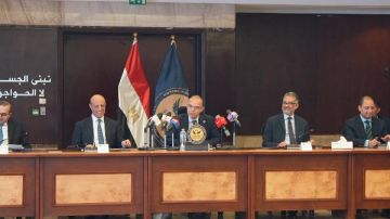 بنمو 48 .. 830 مليار جنيه قيمة إصدارات الاوراق المالية خلال 2025 بنمو 48 .. 830 مليار جنيه قيمة إصدارات الاوراق المالية خلال 2025