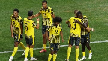 بوروسيا دورتموند يهزم فيردر بريمن 3-0 في الدوري الألمانى بوروسيا دورتموند يهزم فيردر بريمن 3-0 في الدوري الألمانى