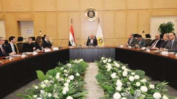 توطين صناعات السكة الحديد.. الوزير يلتقي وفود 10 رؤساء ومديري كبرى الشركات النمساوية توطين صناعات السكة الحديد.. الوزير يلتقي وفود 10 رؤساء ومديري كبرى الشركات النمساوية