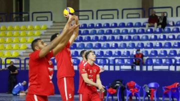 رجال طائرة الأهلي يواجه هليوبوليس في نهايات دوري المرتبط