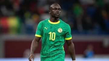 ساديو ماني يكشف الكواليس: أنا من أقنعت الفريق بالعودة والقتال حتى النهاية