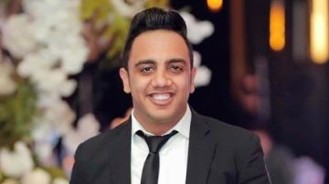 فحص رسائل تهديد من سمسار للفنان أوس أوس بسبب عمولة فيلا بالشيخ زايد