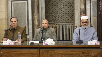 ملتقى الأزهر للقضايا المعاصرة: تحويل القبلة ابتلاء إلهي كشف صدق الاتباع وأسقط شبهات السفهاء ملتقى الأزهر للقضايا المعاصرة: تحويل القبلة ابتلاء إلهي كشف صدق الاتباع وأسقط شبهات السفهاء