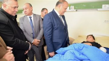 وكيل التعليم ببورسعيد يطمئن على الطالب آدم بعد تعرضه لحادثة عقر كلاب وكيل التعليم ببورسعيد يطمئن على الطالب آدم بعد تعرضه لحادثة عقر كلاب