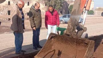 إصلاح كسر بخط طرد الصرف الصحي بمحطة مساكن المغربي بعزبة البرج إصلاح كسر بخط طرد الصرف الصحي بمحطة مساكن المغربي بعزبة البرج