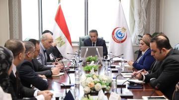 الصحة تبحث إنشاء مركز متخصص لجراحات إعادة استبدال المفاصل المزروعة سابقا