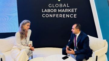 رئيس الاتحاد العالمي للتوظيف: سوق العمل المصري يشهد تحولا جوهريا مدفوعا بالإصلاحات الاقتصادية والتحول الرقمي رئيس الاتحاد العالمي للتوظيف: سوق العمل المصري يشهد تحولا جوهريا مدفوعا بالإصلاحات الاقتصادية والتحول الرقمي