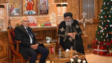 شركاء الوطن.. رئيس الشيوخ يهنئ البابا تواضروس الثاني بمناسبة عيد الميلاد