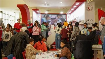 لأول مرة.. الهلال الأحمر يشارك بجناح خاص داخل معرض الكتاب