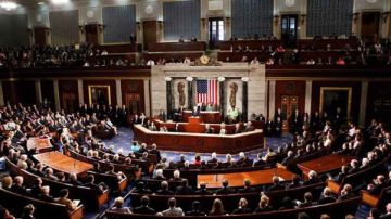 مجلس الشيوخ الأمريكي يوافق على مشروع قانون الإنفاق لتجنب إغلاق الحكومة