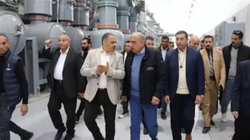 وزير الكهرباء ومحافظ الشرقية يتفقدان محطة محولات الزقازيق وزير الكهرباء ومحافظ الشرقية يتفقدان محطة محولات الزقازيق