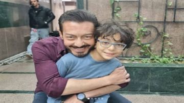 أحمد زاهر يشيد بموهبة الطفل عبد الله في لعبة وقلبت بجد فيديو أحمد زاهر يشيد بموهبة الطفل عبد الله في لعبة وقلبت بجد فيديو