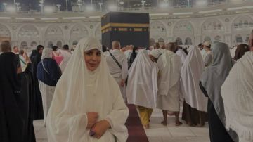 إلهام الفضالة تؤدي مناسك العمرة.. صور إلهام الفضالة تؤدي مناسك العمرة.. صور