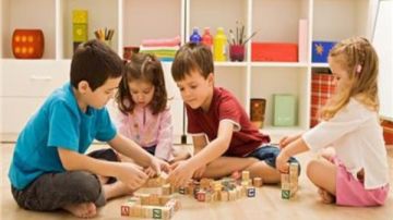 تحذير تربوي من مخاطر ترك الأبناء دون متابعة خلال الإجازة تحذير تربوي من مخاطر ترك الأبناء دون متابعة خلال الإجازة