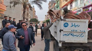 حملة موسعة لرفع الإشغالات والتعديات بمدينة كفر سعد