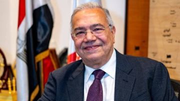 عصام خليل يرفع مذكرة عاجلة لرصف شوارع شرق القاهرة وحماية الطلاب عصام خليل يرفع مذكرة عاجلة لرصف شوارع شرق القاهرة وحماية الطلاب