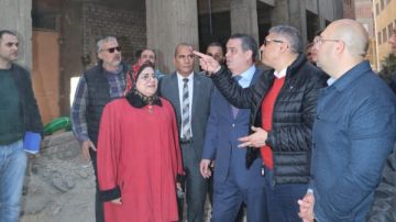 محافظ الجيزة يتفقد المشروعات التعليمية الجارية بالحوامدية لتقليل الكثافات الطلابية محافظ الجيزة يتفقد المشروعات التعليمية الجارية بالحوامدية لتقليل الكثافات الطلابية