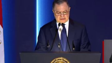 وزير الداخلية: نعمل على الرصد المبكر للتنظيمات الإرهابية وتجفيف الأفكار المتطرفة وزير الداخلية: نعمل على الرصد المبكر للتنظيمات الإرهابية وتجفيف الأفكار المتطرفة