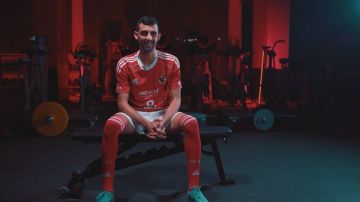 يوسف بلعمري: أتطلع لحصد البطولات مع الأهلي وإسعاد الجماهير