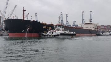 138 ألف طن بضائع.. ميناء دمياط يستقبل أكبر حمولة في تاريخه 138 ألف طن بضائع.. ميناء دمياط يستقبل أكبر حمولة في تاريخه