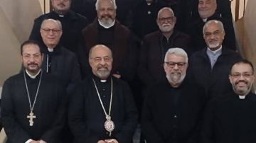 البطريرك إبراهيم إسحق يلتقي كهنة الإسكندرية ويهنئهم بالأعياد المجيدة البطريرك إبراهيم إسحق يلتقي كهنة الإسكندرية ويهنئهم بالأعياد المجيدة