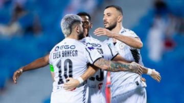 دوري روشن السعودي .. تشكيل الشباب ضد كتيبة رونالدو