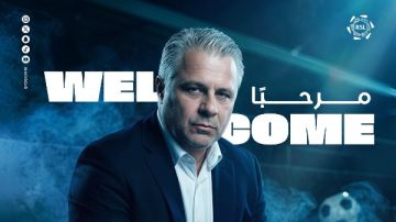 الأخدود السعودي يفسخ عقد مدربه بالتراضي.. ويعين سوموديكا