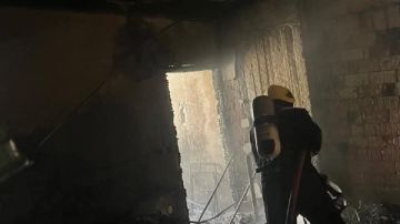 جهات التحقيق تعاين موقع حريق شقة أم بيومي بشبرا الخيمة جهات التحقيق تعاين موقع حريق شقة أم بيومي بشبرا الخيمة